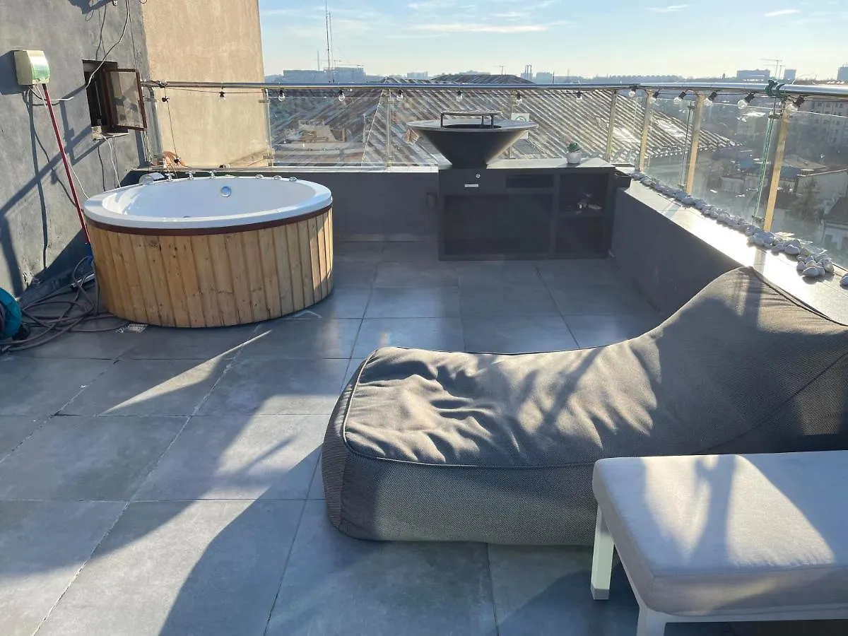 Penthouse Group 4 Apartments 布加勒斯特