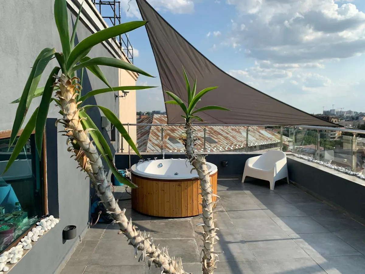 Penthouse Group 4 Apartments Bucureşti 0*,  România